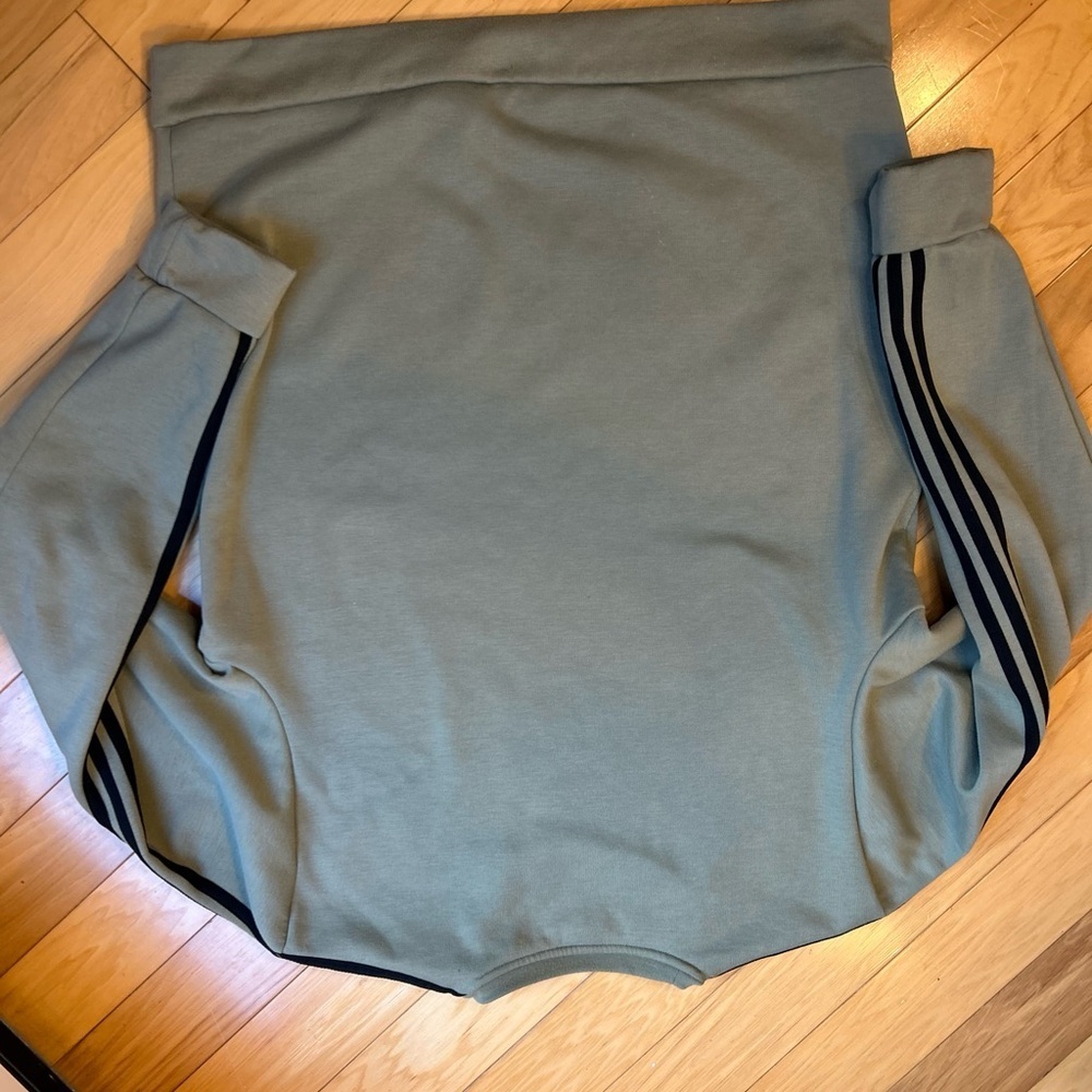 Adidas Men's Crewneck Long Sleeve Sweatshirt - Picture 6 of 7